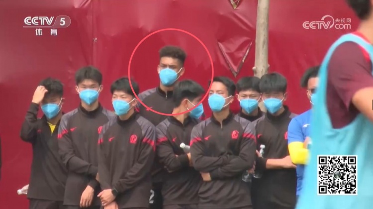  無緣U17國足名單，張洪福隨恒大足校觀摩國少隊訓練
