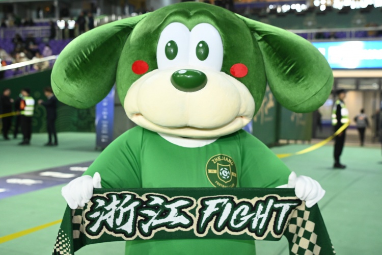  記者：為精簡人數(shù)和優(yōu)化年齡結(jié)構(gòu)，浙江隊(duì)今年可能不會(huì)報(bào)滿35人