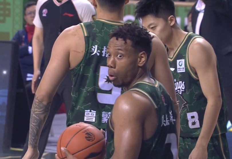  外線很準(zhǔn)！祝銘震6記三分拿下22分6籃板