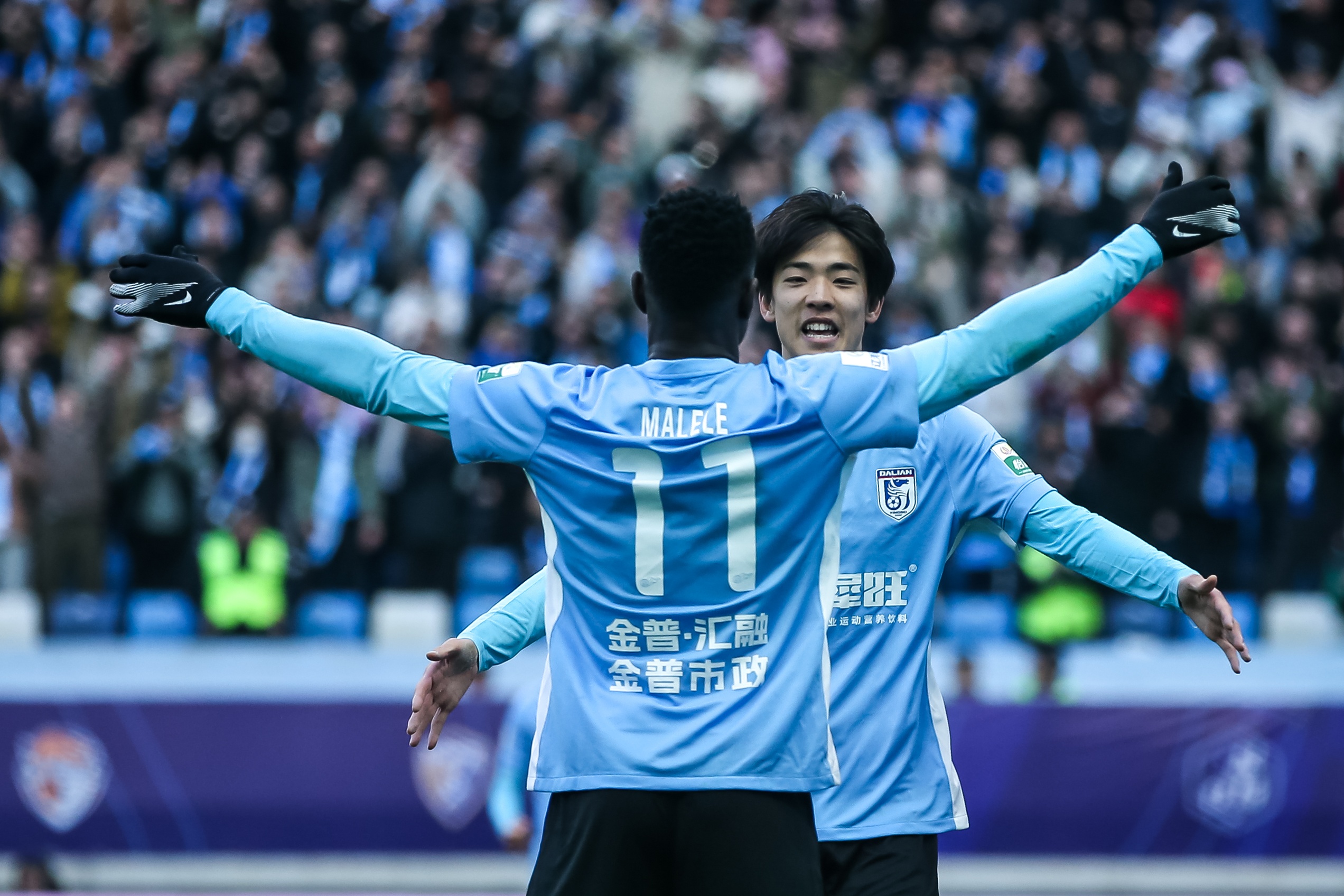  青春風(fēng)暴刮起來(lái)！19歲朱鵬宇&18歲王鈺棟處子球 19歲李新翔1射2傳